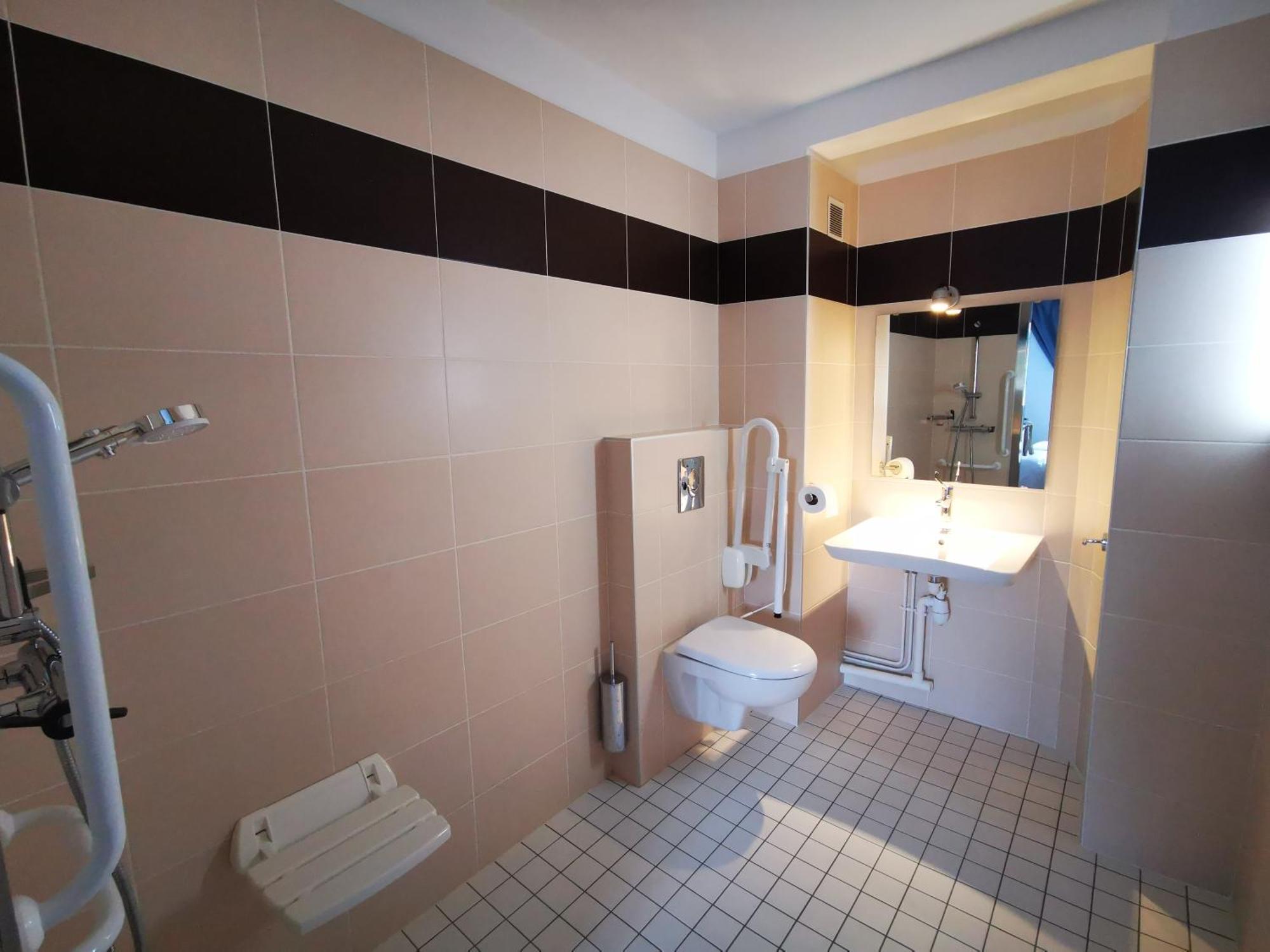 Anais Hotel Bourges Nord Saint-Doulchard Extérieur photo